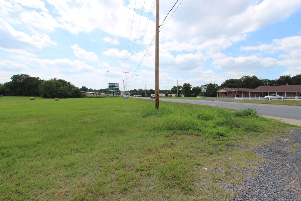 2415 E Oak  Conway, AR