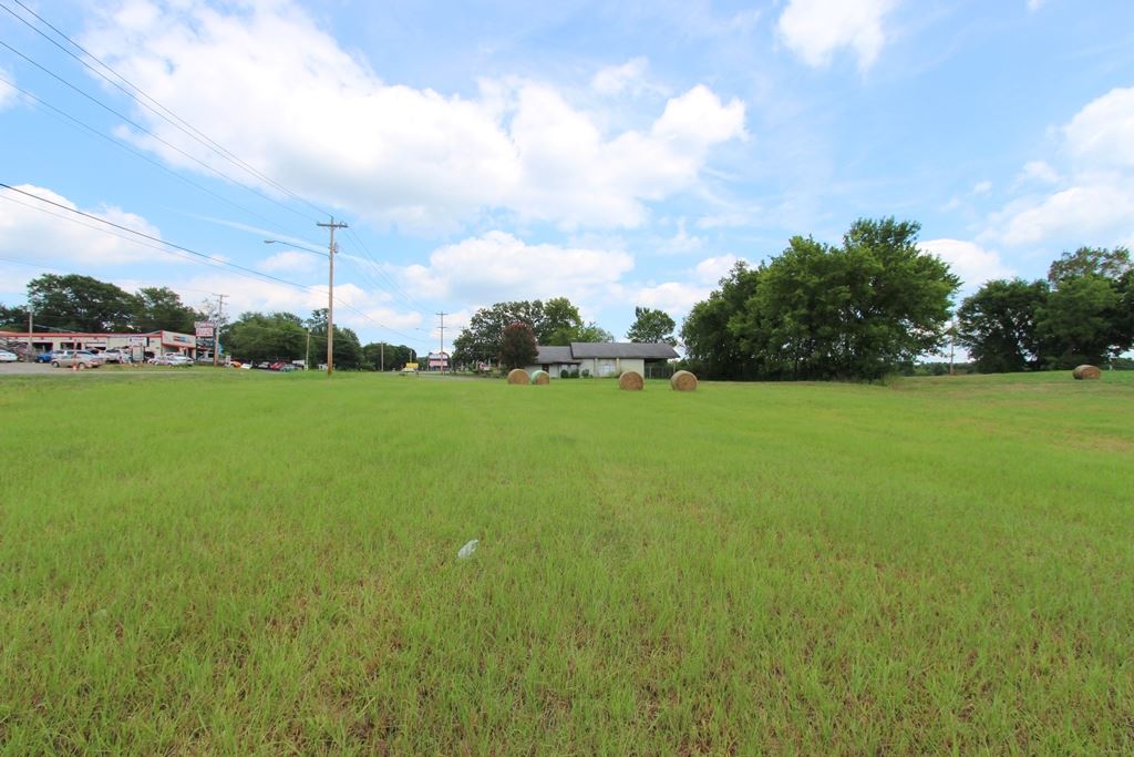 2415 E Oak  Conway, AR