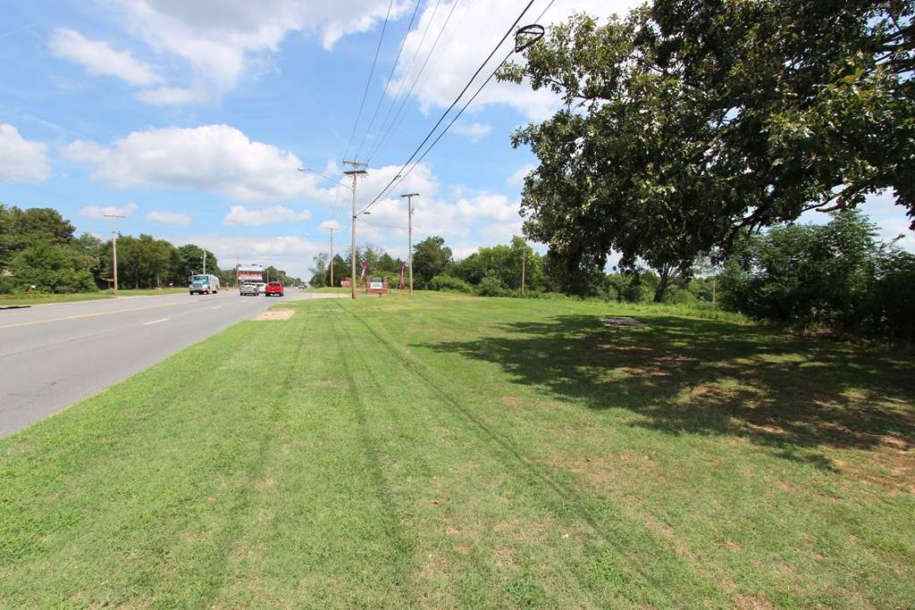 2365 E Oak  Conway, AR