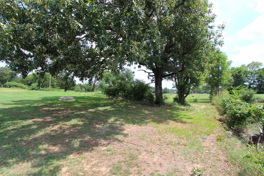 2365 E Oak  Conway, AR
