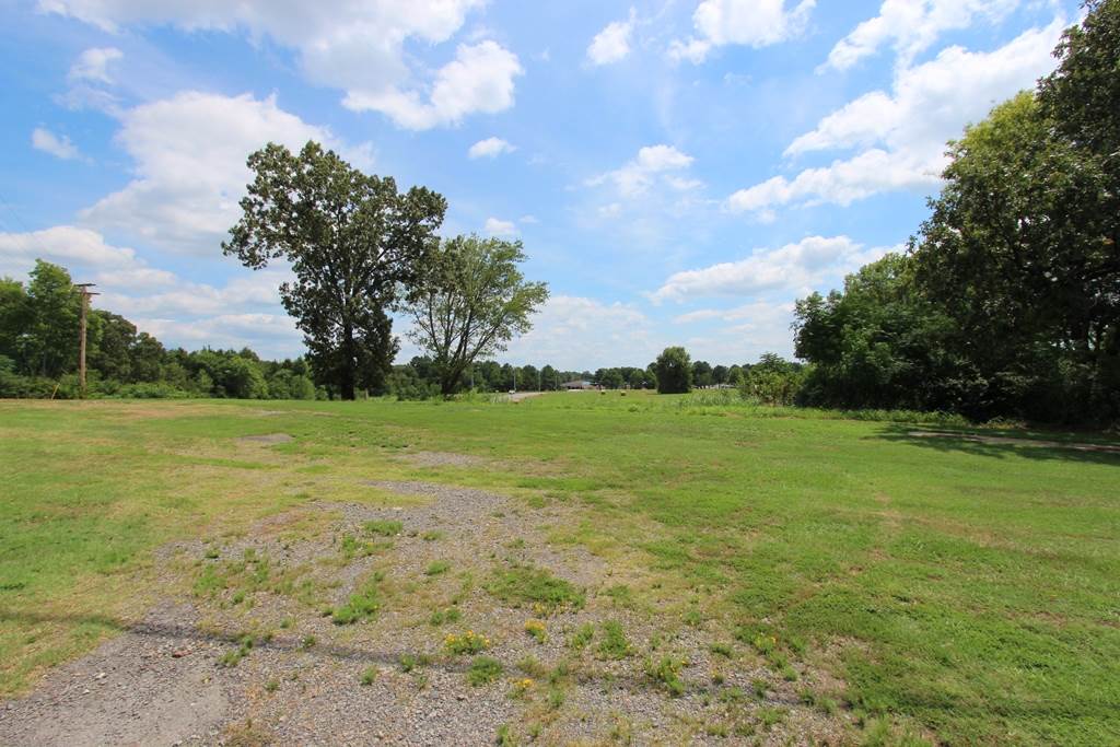 2365 E Oak  Conway, AR