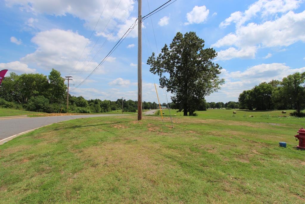 2365 E Oak  Conway, AR