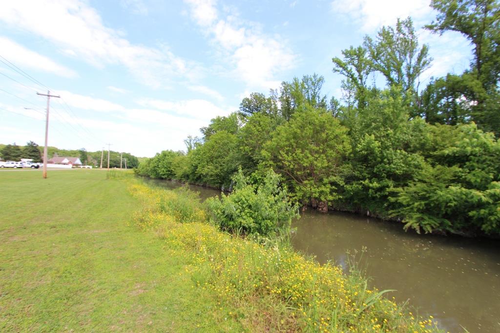 650 S Hogan  Conway, AR