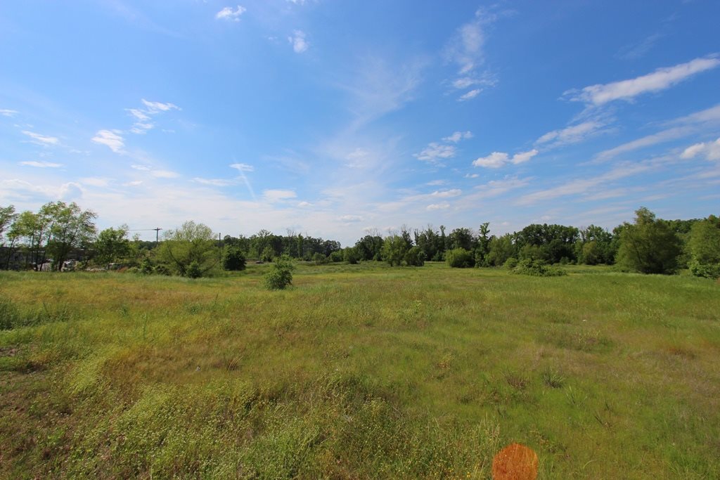 650 S Hogan  Conway, AR