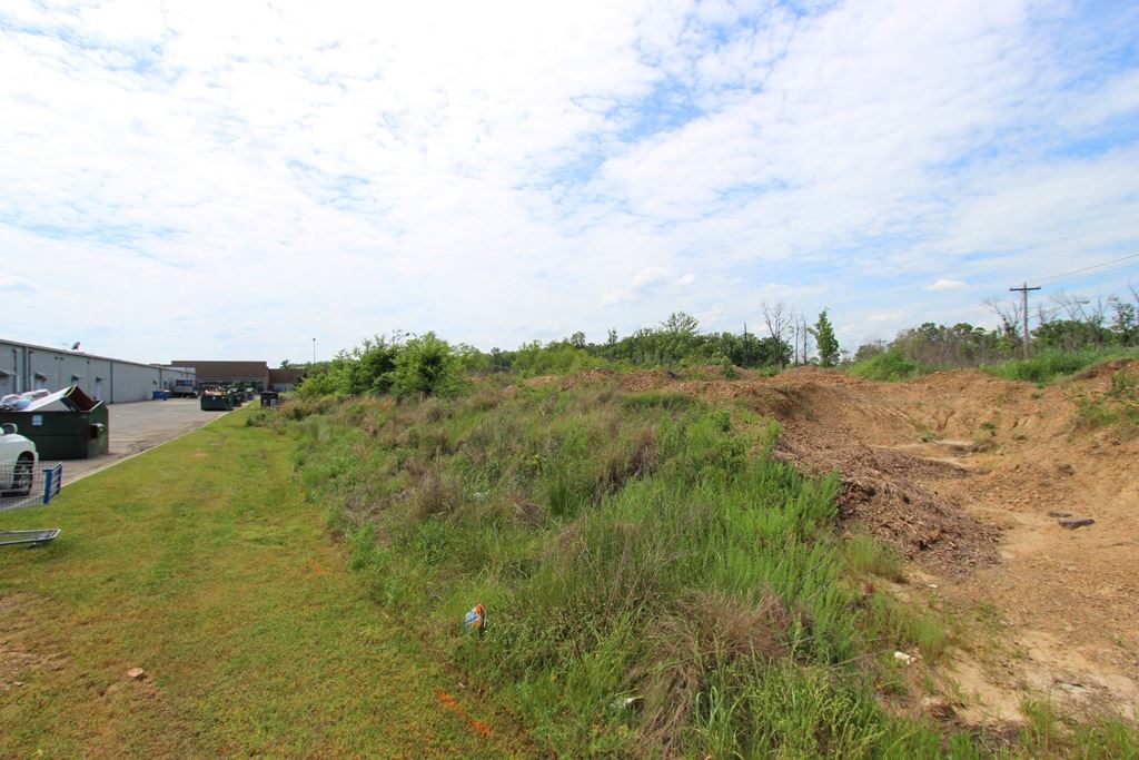 665 S Hogan  Conway, AR