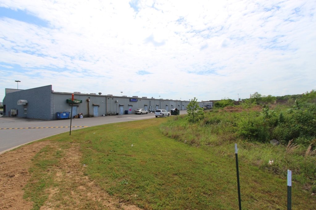 665 S Hogan  Conway, AR