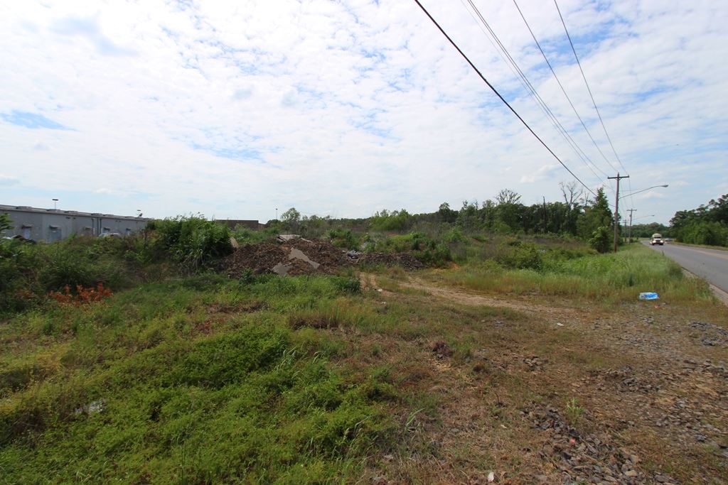 665 S Hogan  Conway, AR