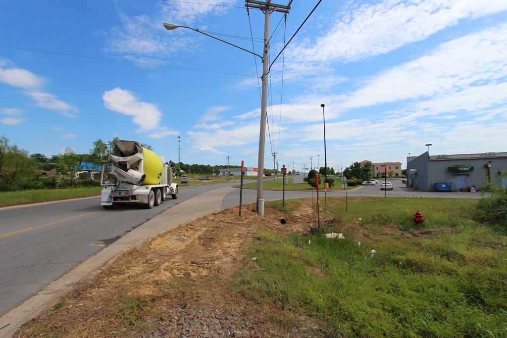 665 S Hogan  Conway, AR