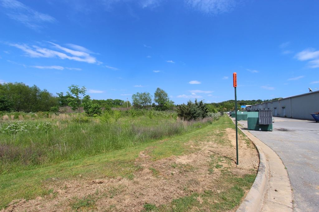 665 S Hogan  Conway, AR