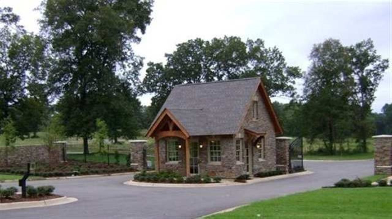   Arlington Park Circle  Hot Springs, AR