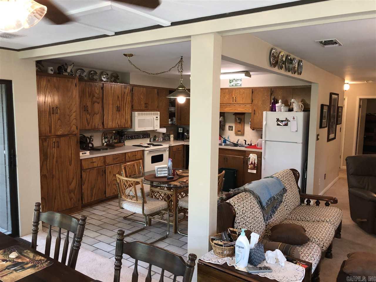10 Oakleaf Trail Lewisville, AR 71845