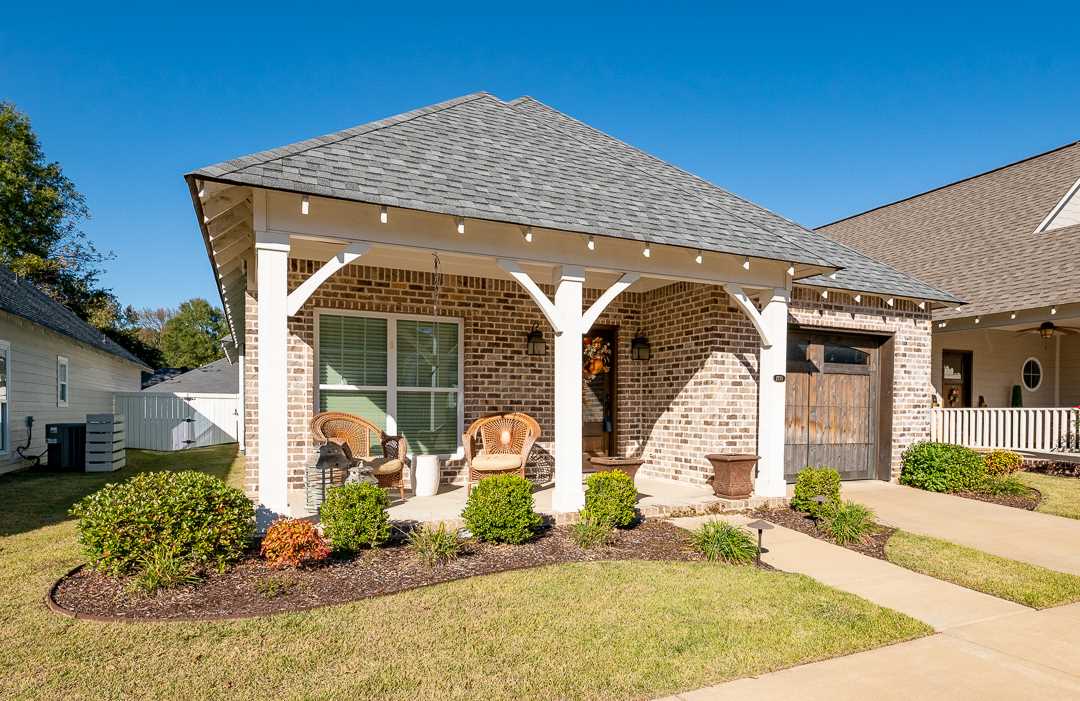 2730 Stonebrook Cove