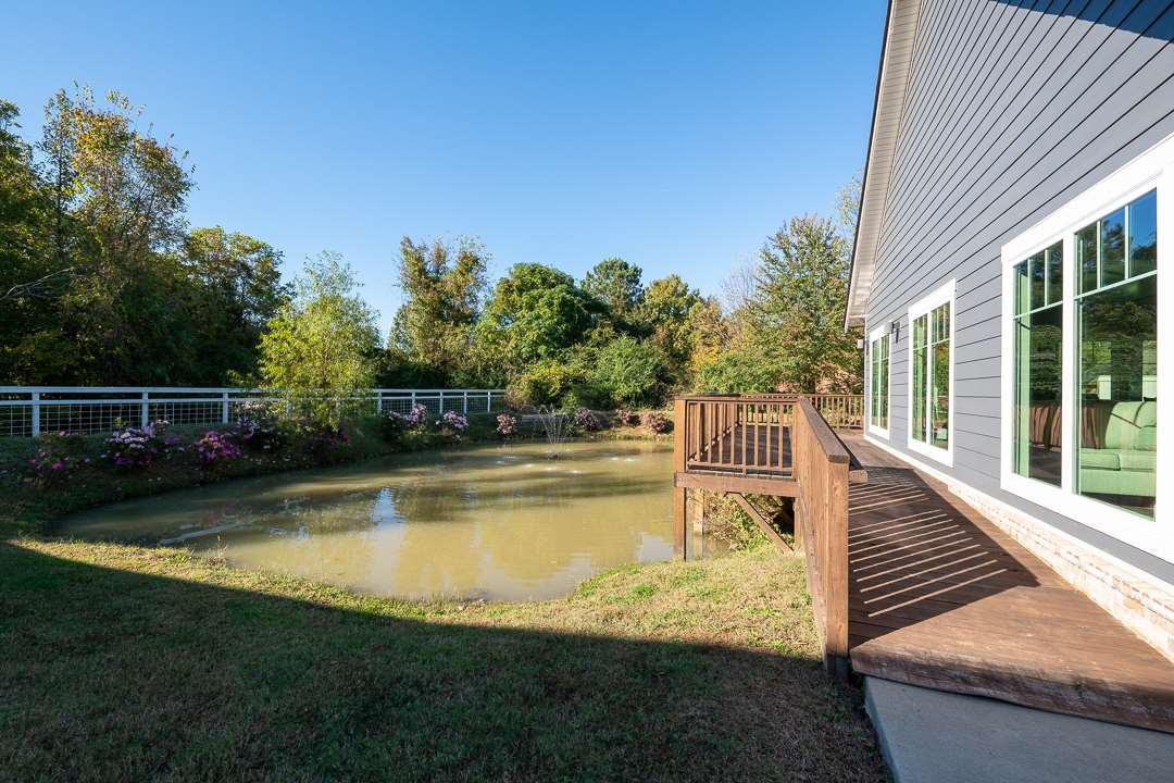 2730 Stonebrook Cove