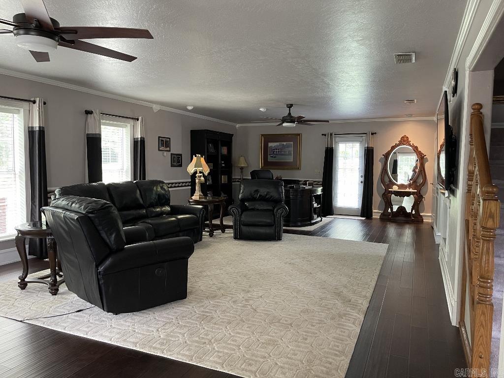 1403 South Mena Street Mena, AR 71953