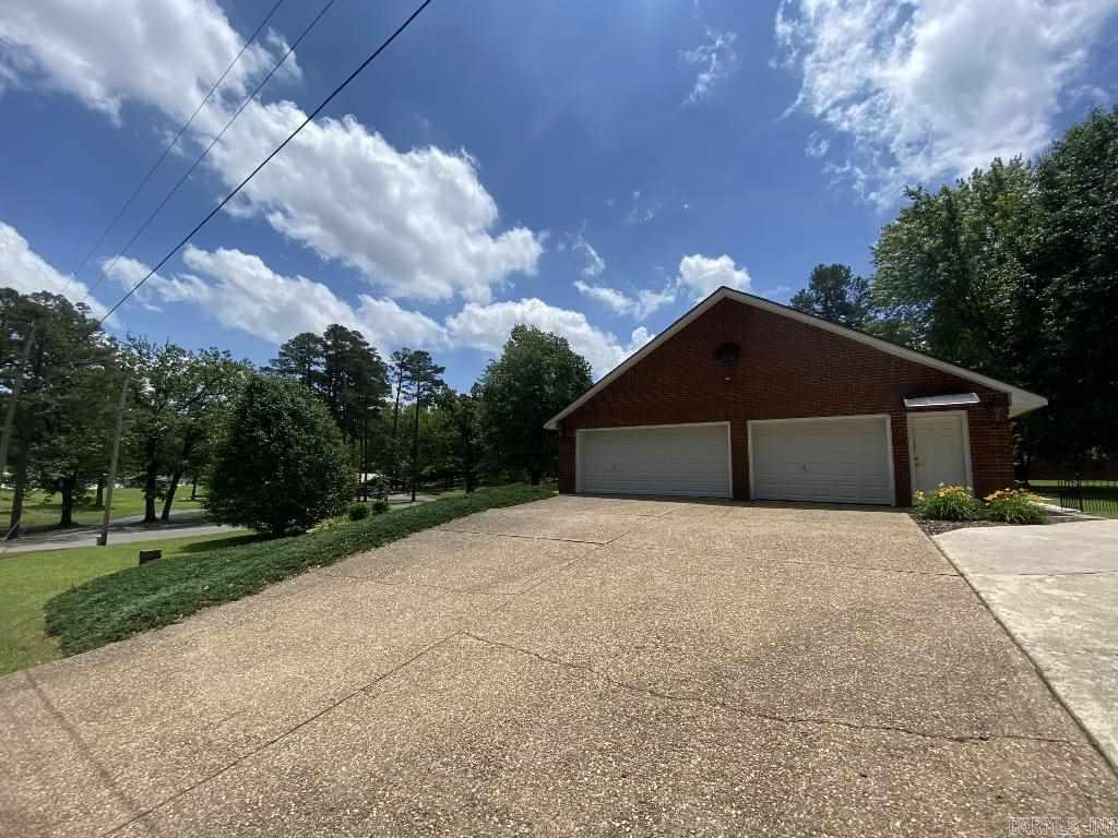 1403 South Mena Street Mena, AR 71953