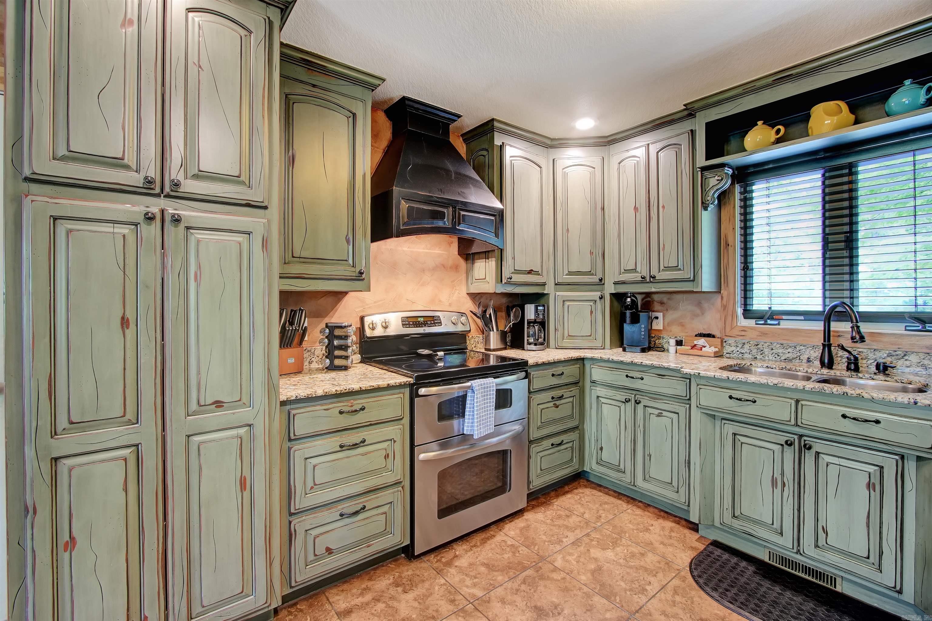 69  Jackson Ridge  Eureka Springs, AR
