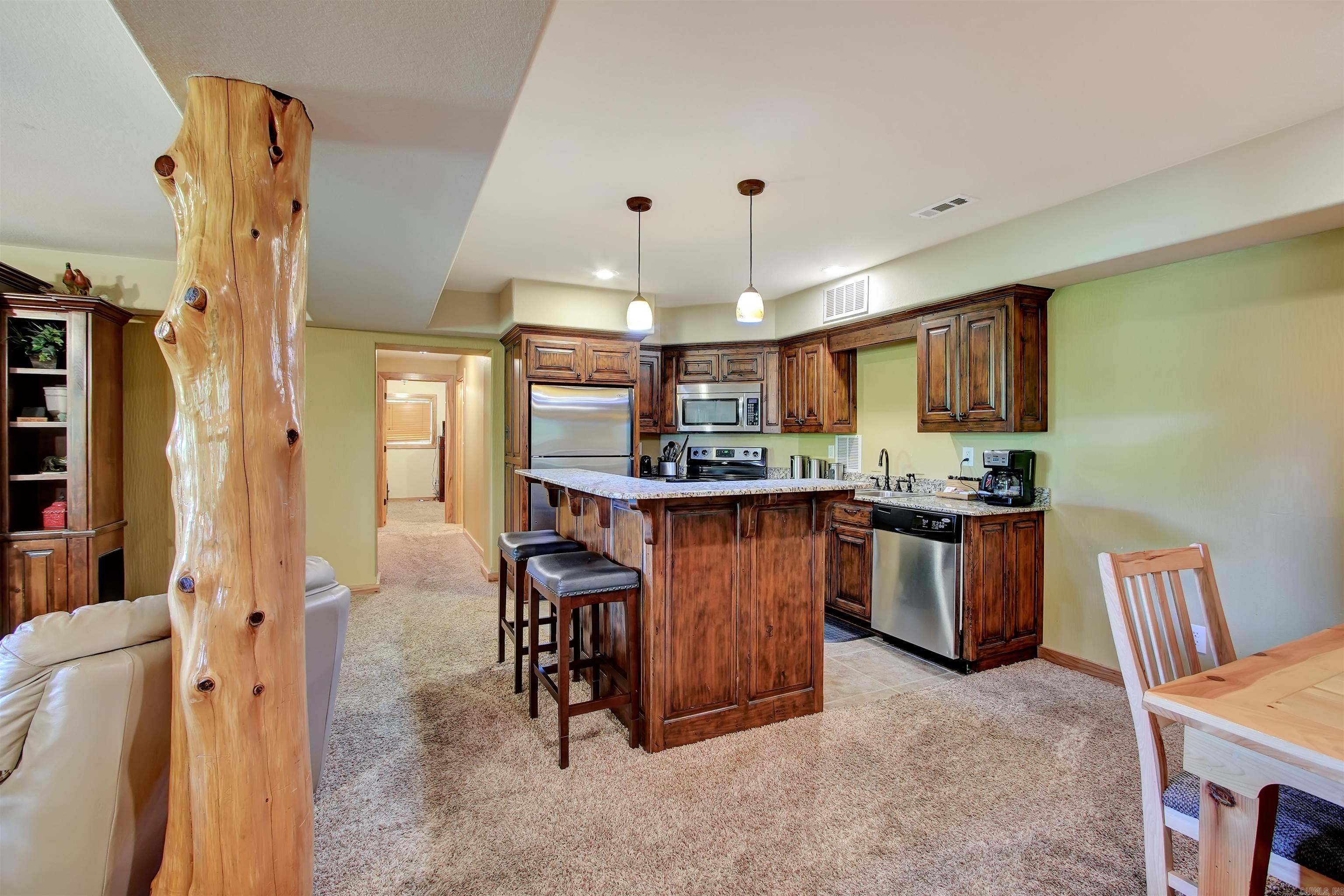 69  Jackson Ridge  Eureka Springs, AR