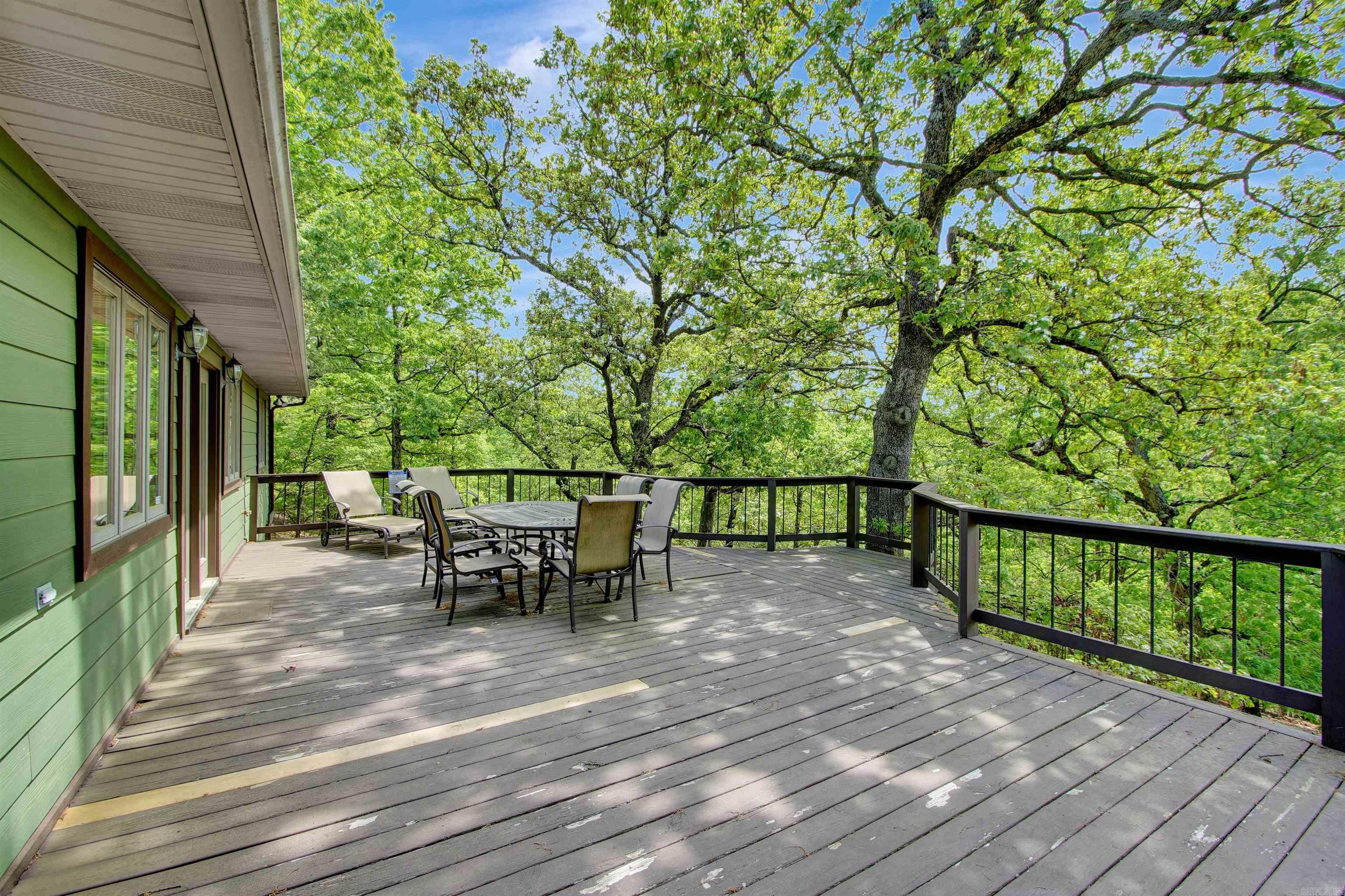 69  Jackson Ridge  Eureka Springs, AR