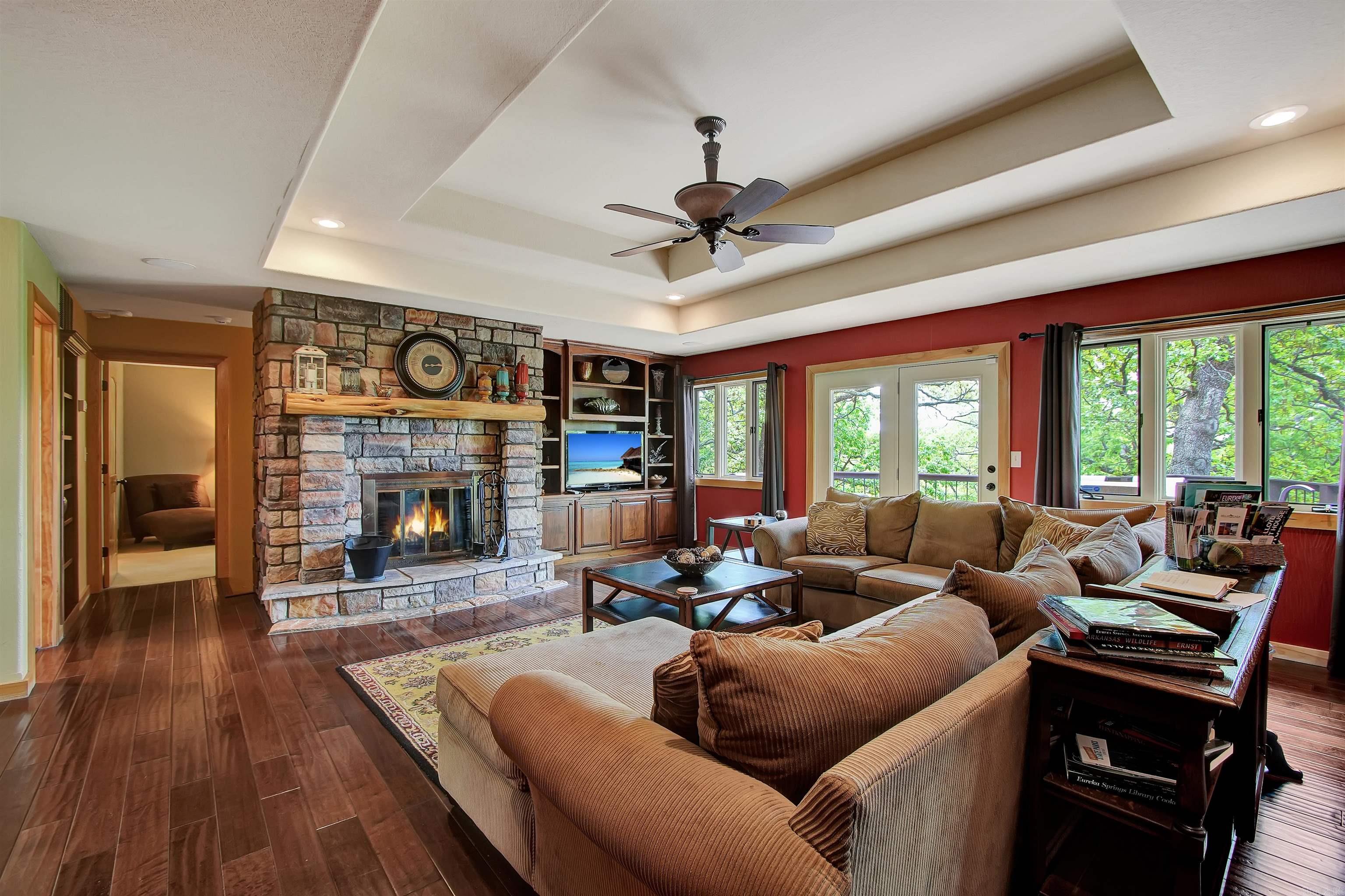 69  Jackson Ridge  Eureka Springs, AR