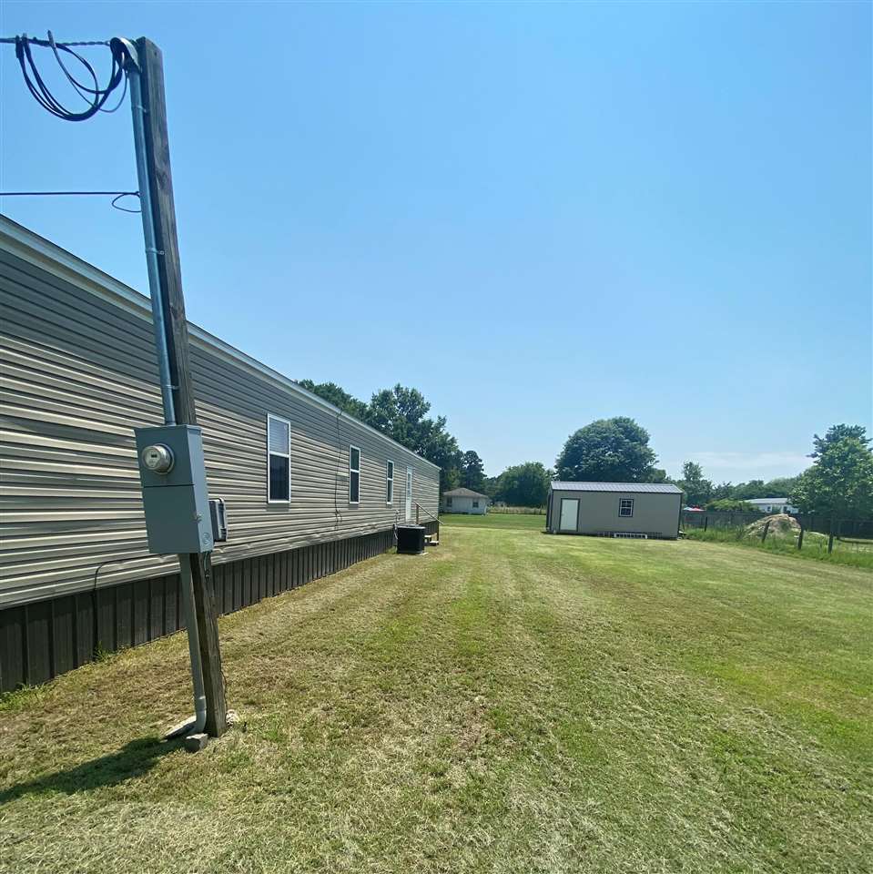 301 James Street Swifton, AR 72471 Price 60,000 Metes & Bounds