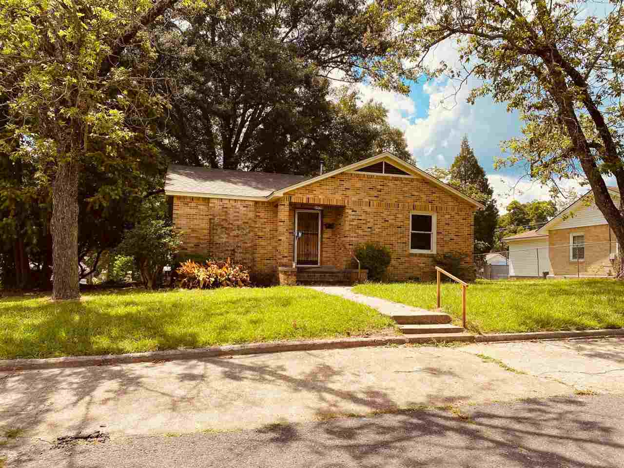 Homes For Sale in Malvern AR
