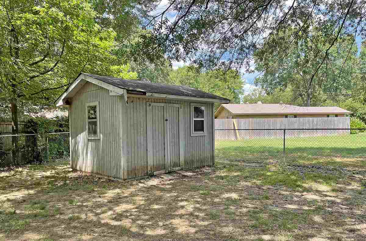 9 Water Oak Dr