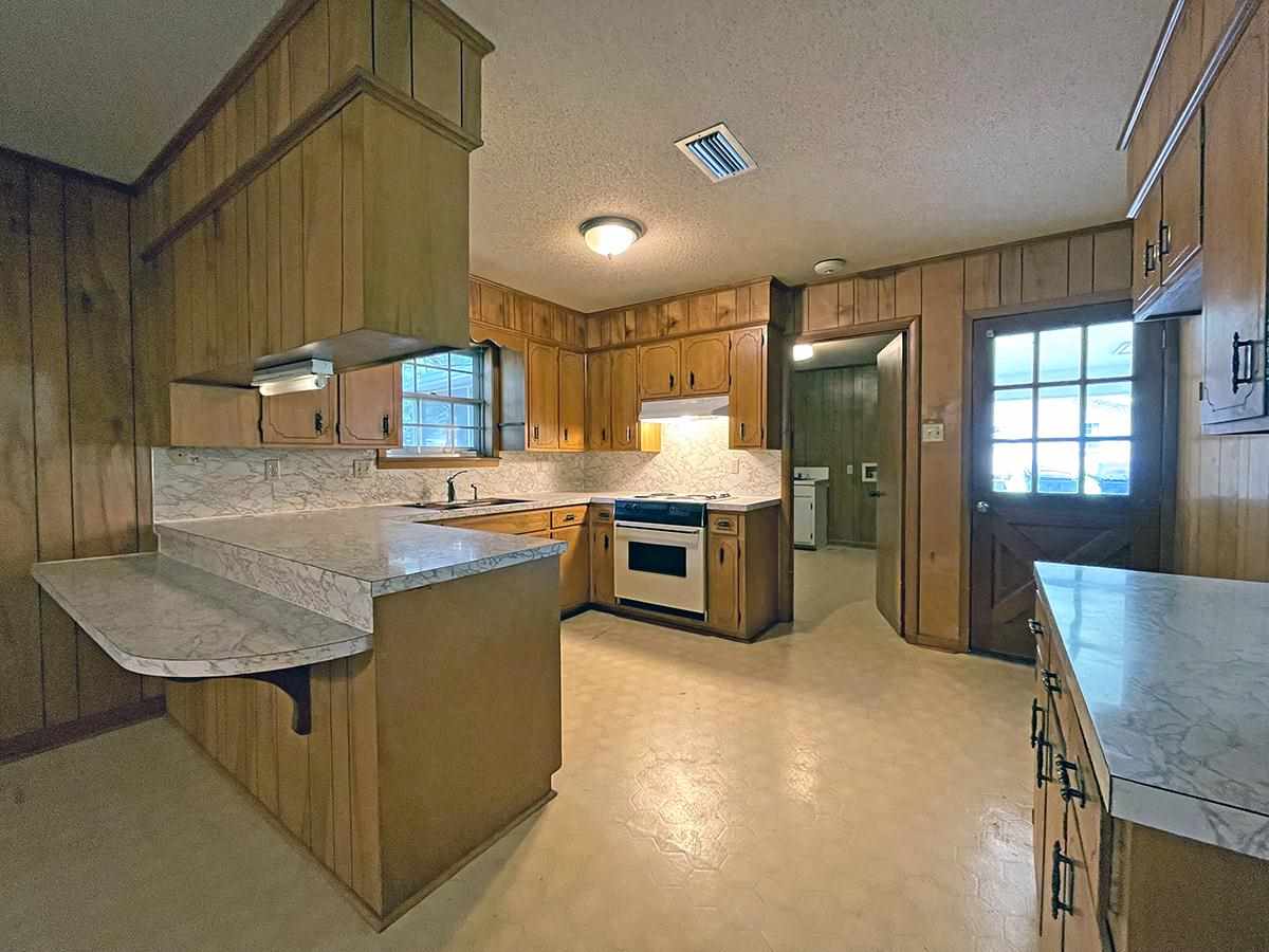 9 Water Oak Dr