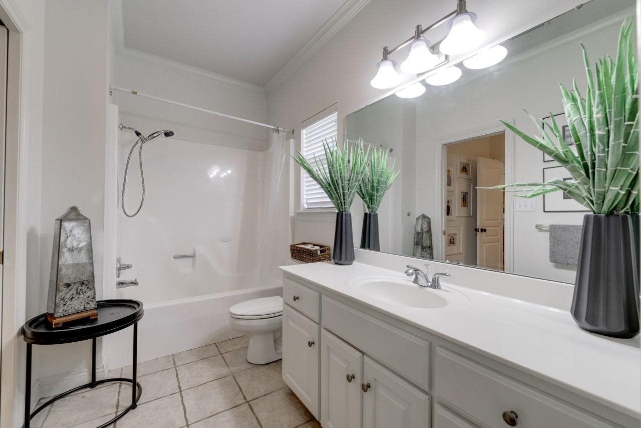 1235 Sea Breeze Drive