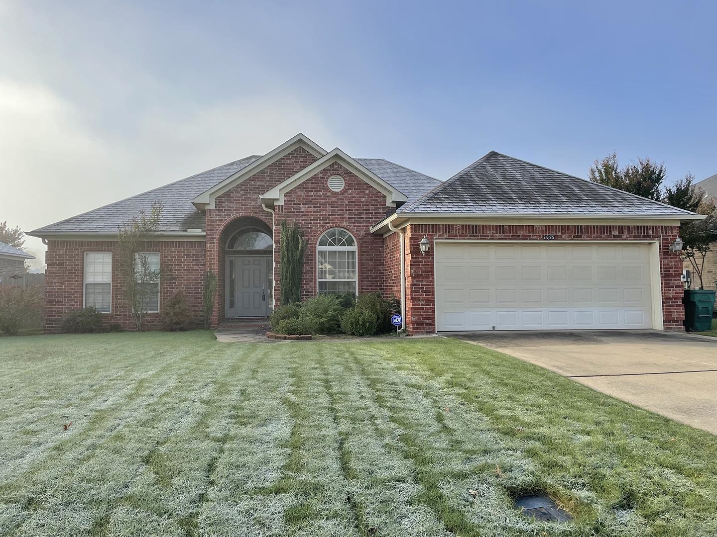2625 Apple Blossom Lane