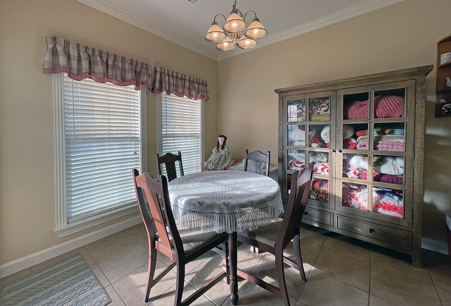 2625 Apple Blossom Lane