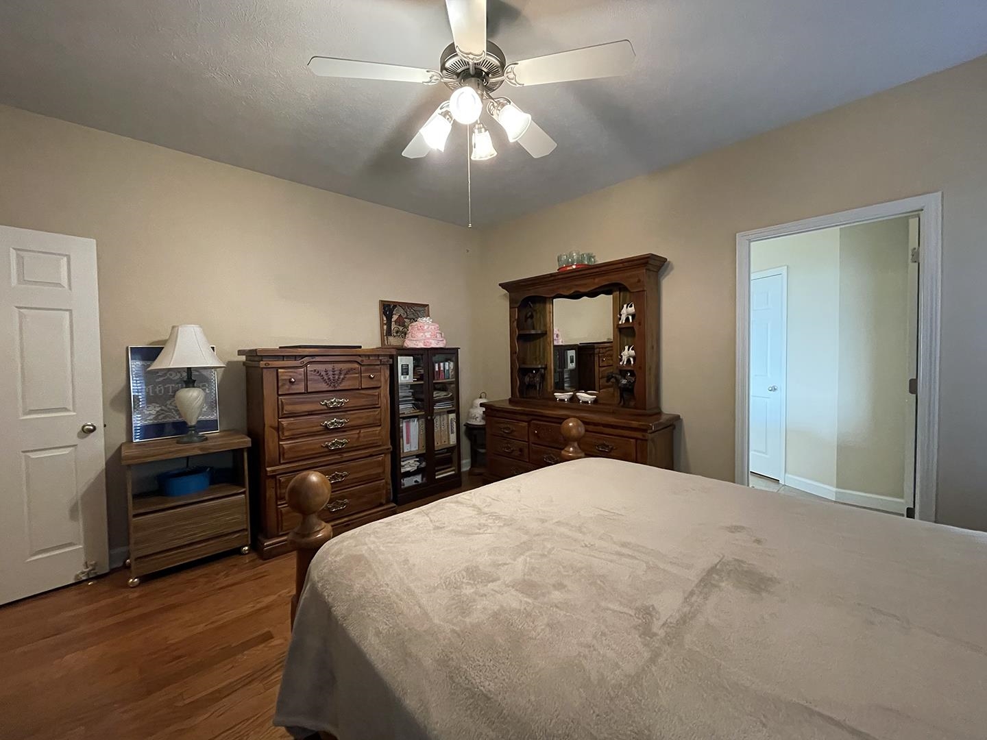 2625 Apple Blossom Lane