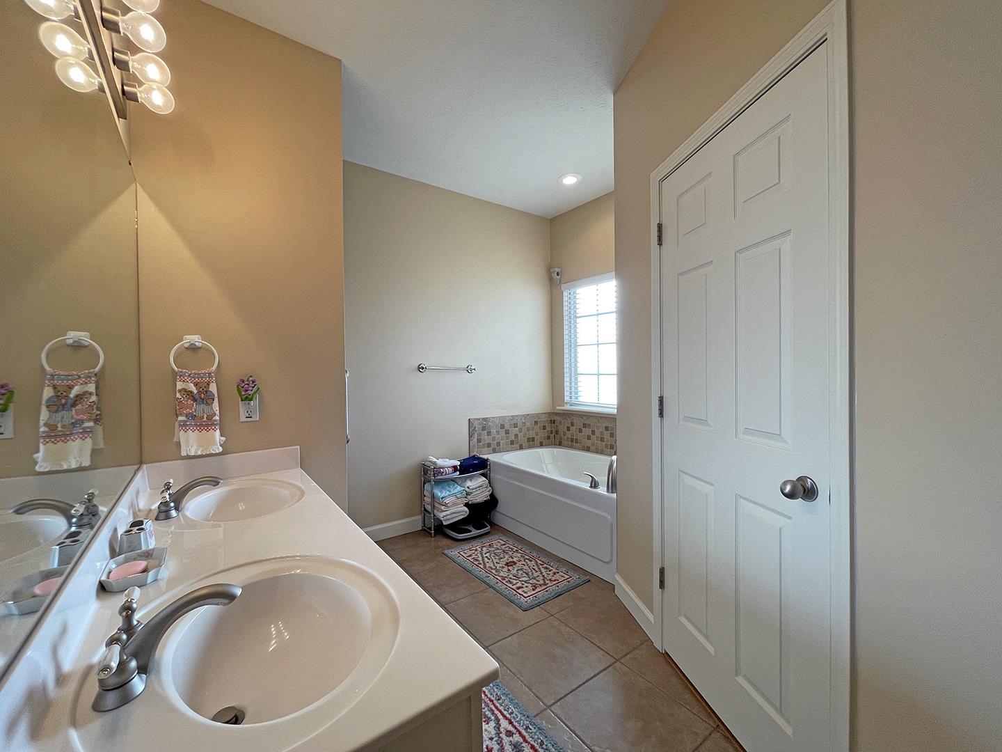 2625 Apple Blossom Lane