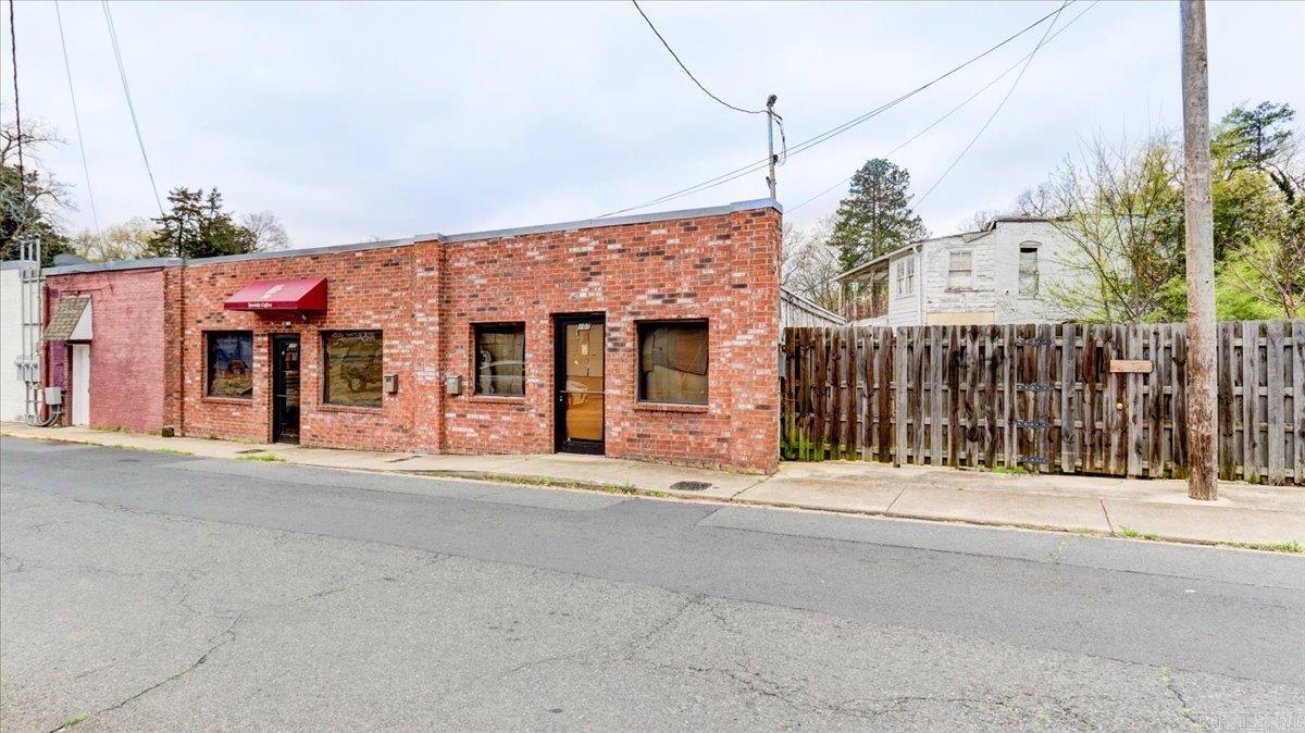 105  Pullman  Hot Springs, AR