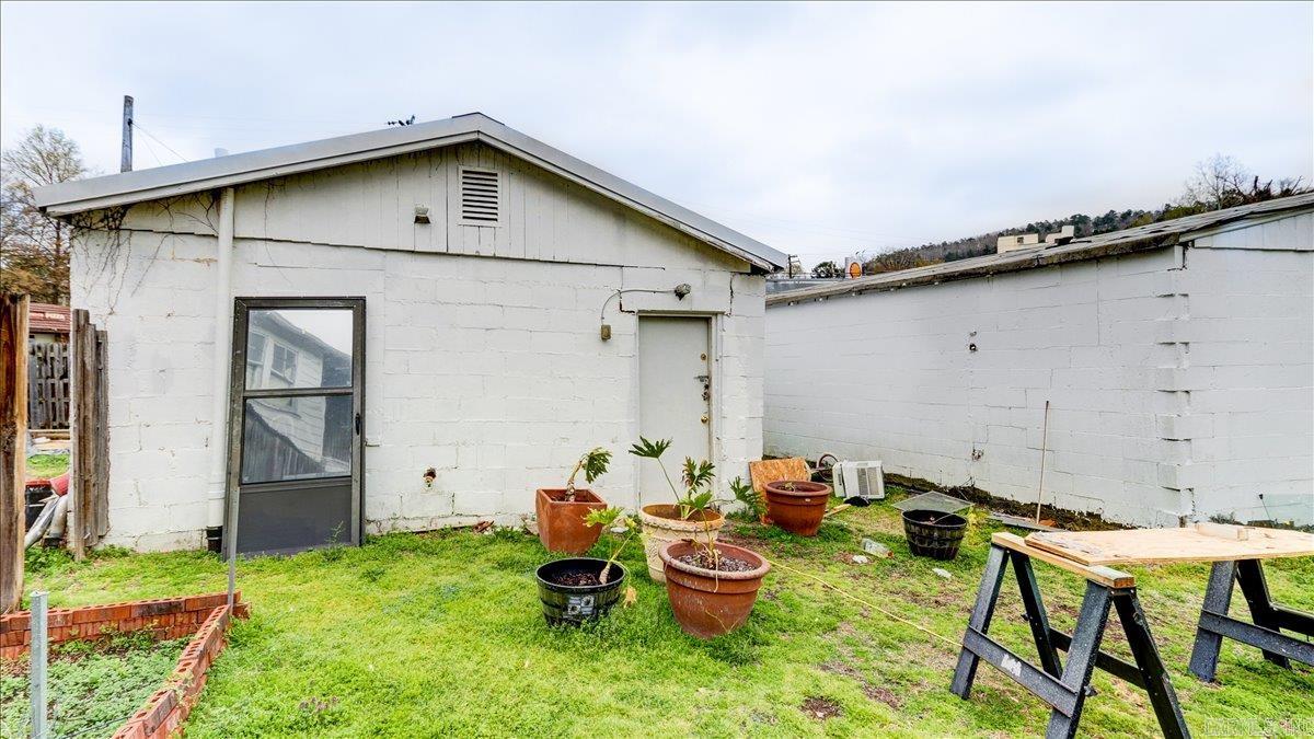 865  Park  Hot Springs, AR