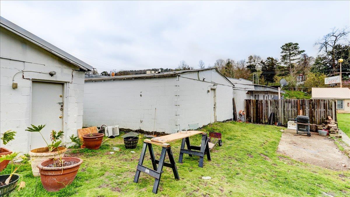 865  Park  Hot Springs, AR