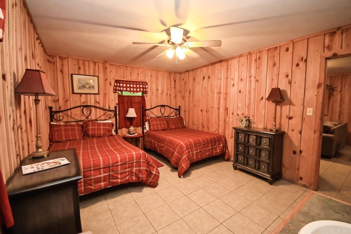 1210  POLK 61  Mena, AR