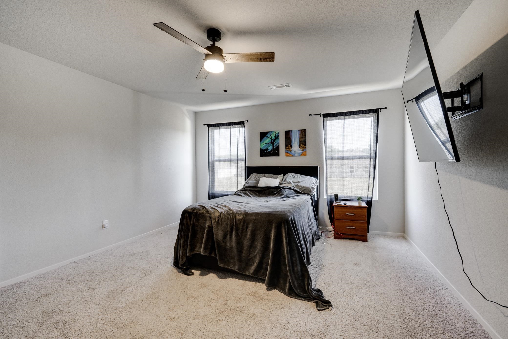 8 Summer Breeze Road
