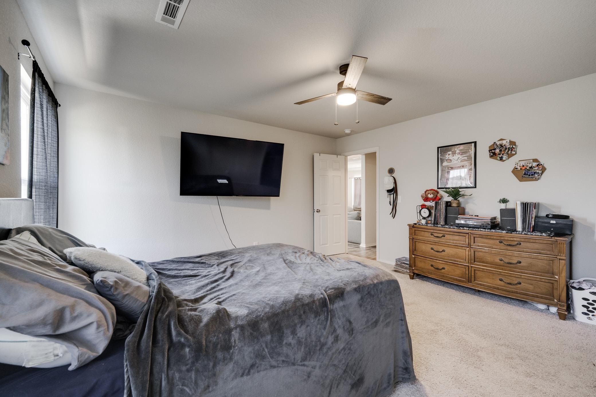 8 Summer Breeze Road