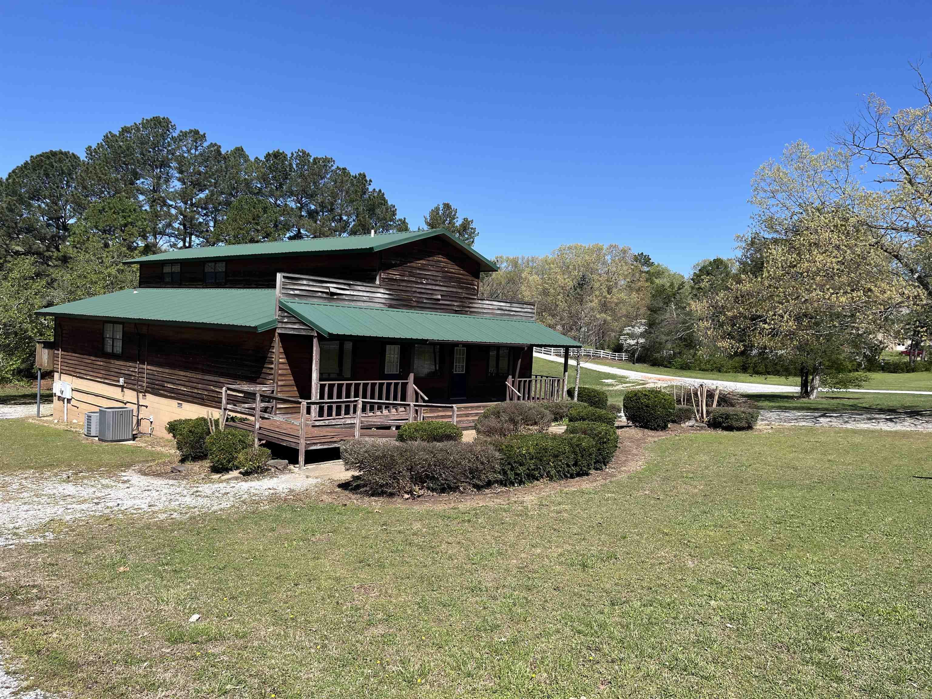 19797 N Hwy 5  Mountain View, AR