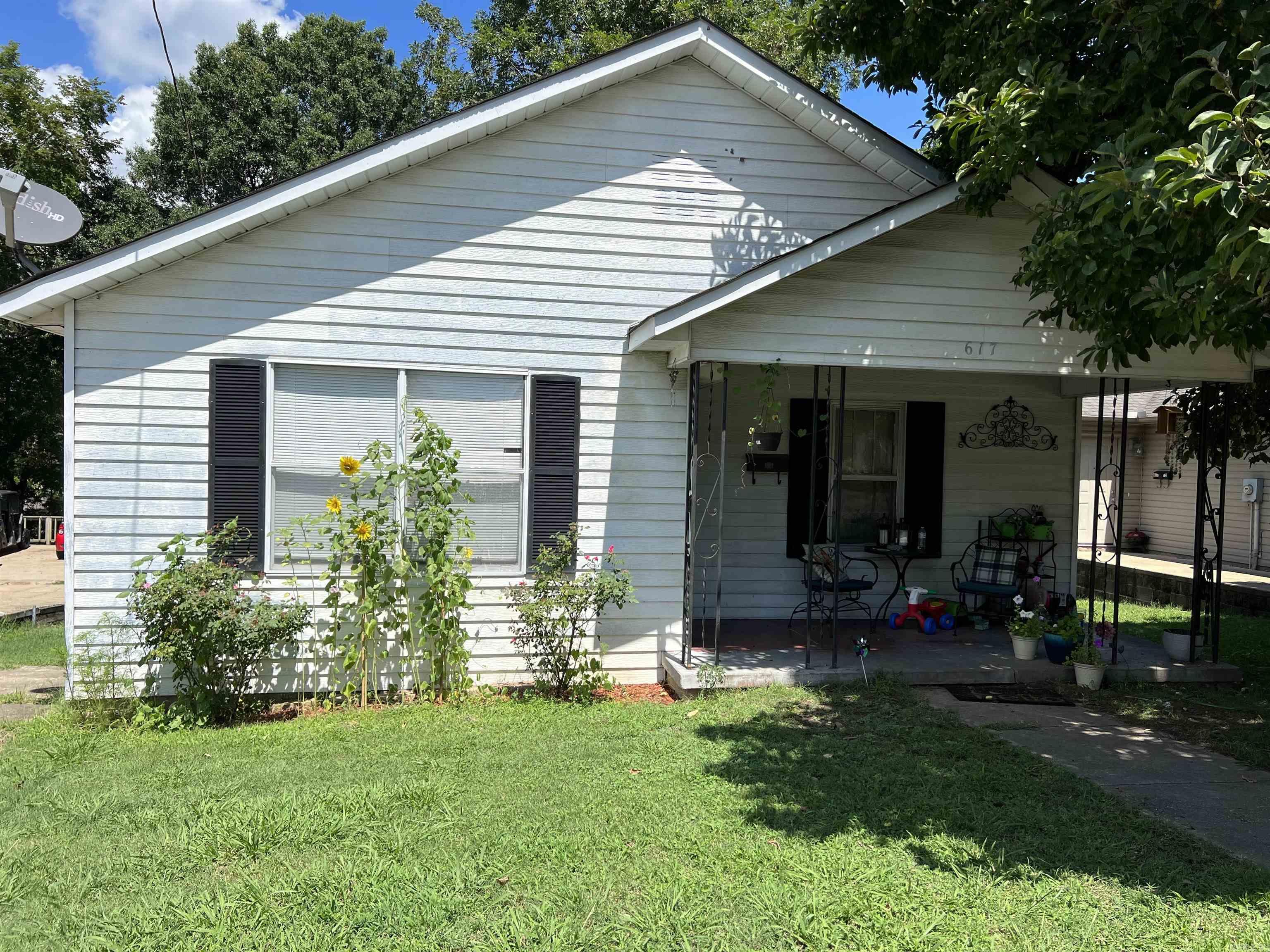 Charming 2 bedroom 1 bath home with a covered porch on the front and a deck on the back.  This home is currently being rented.  See agent comments.