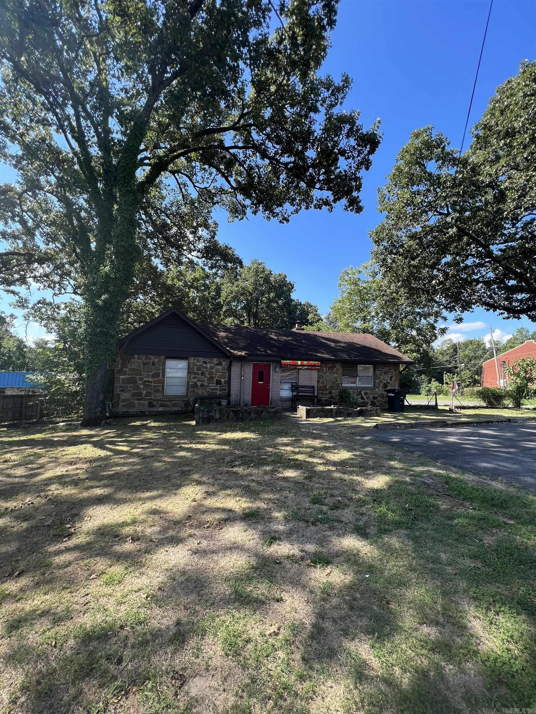 1104 E KIEHL Avenue, Sherwood, AR 72120