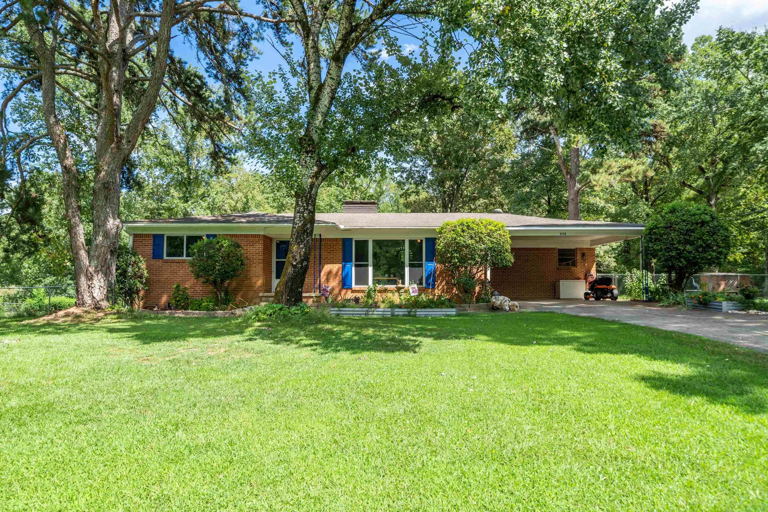 Home for Sale at 808 Hamilton Dairy in Hot Springs, AR for 269,000