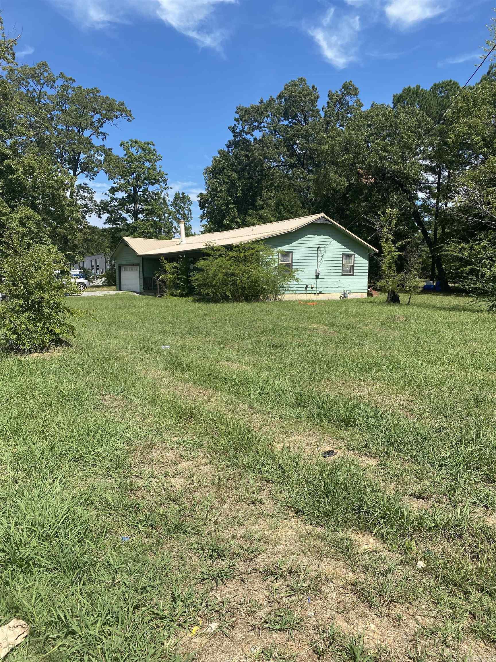 2228 Shady Pine