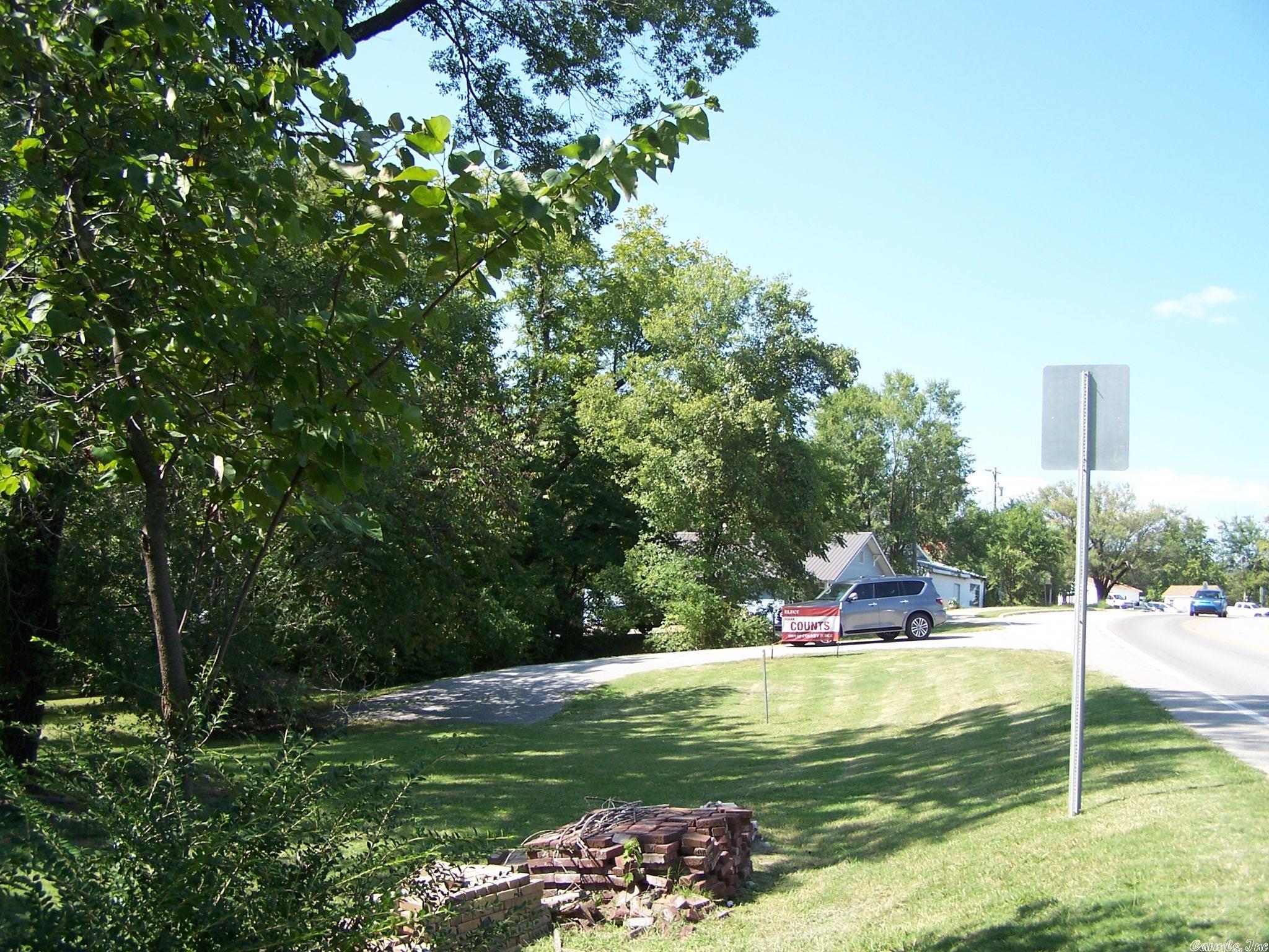 545  Ash Flat Dr  Ash Flat, AR