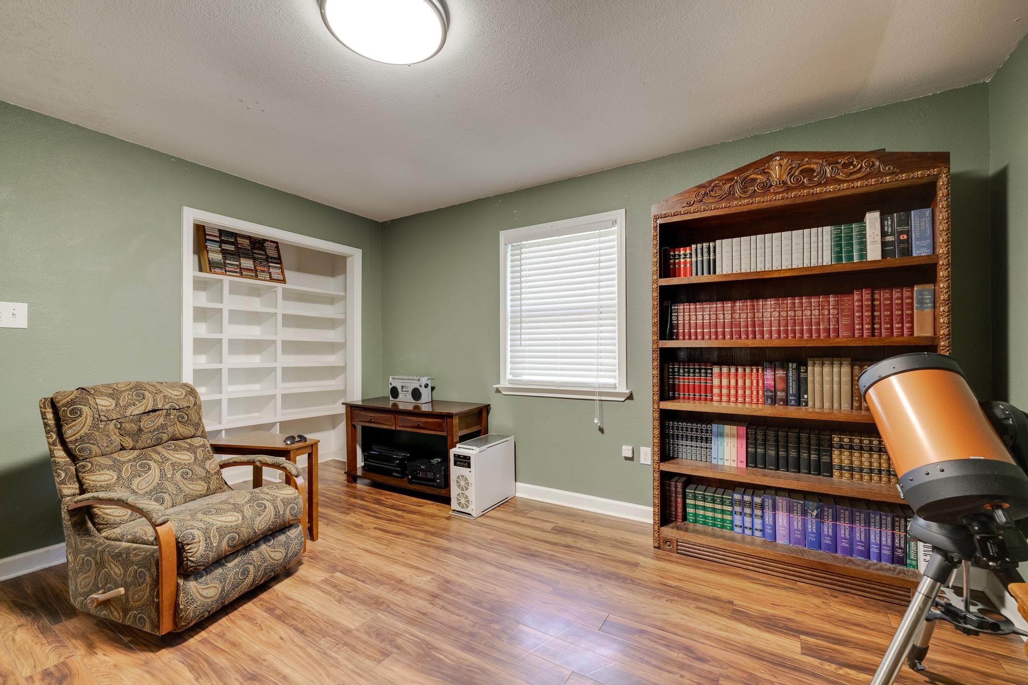 18 Crestview Road