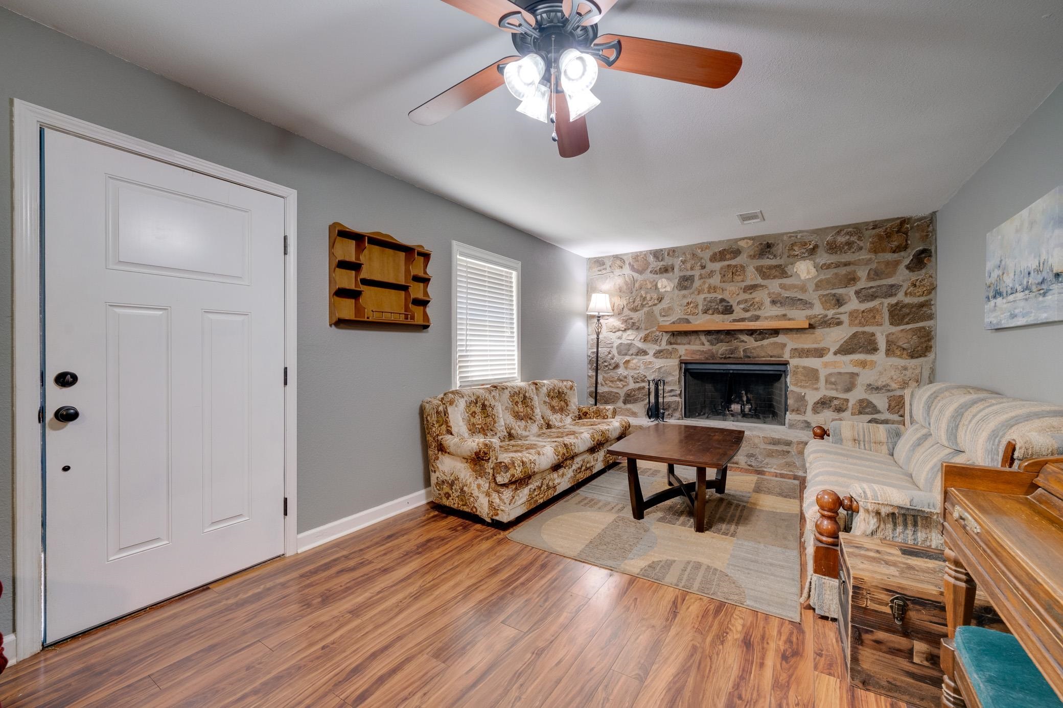 18 Crestview Road