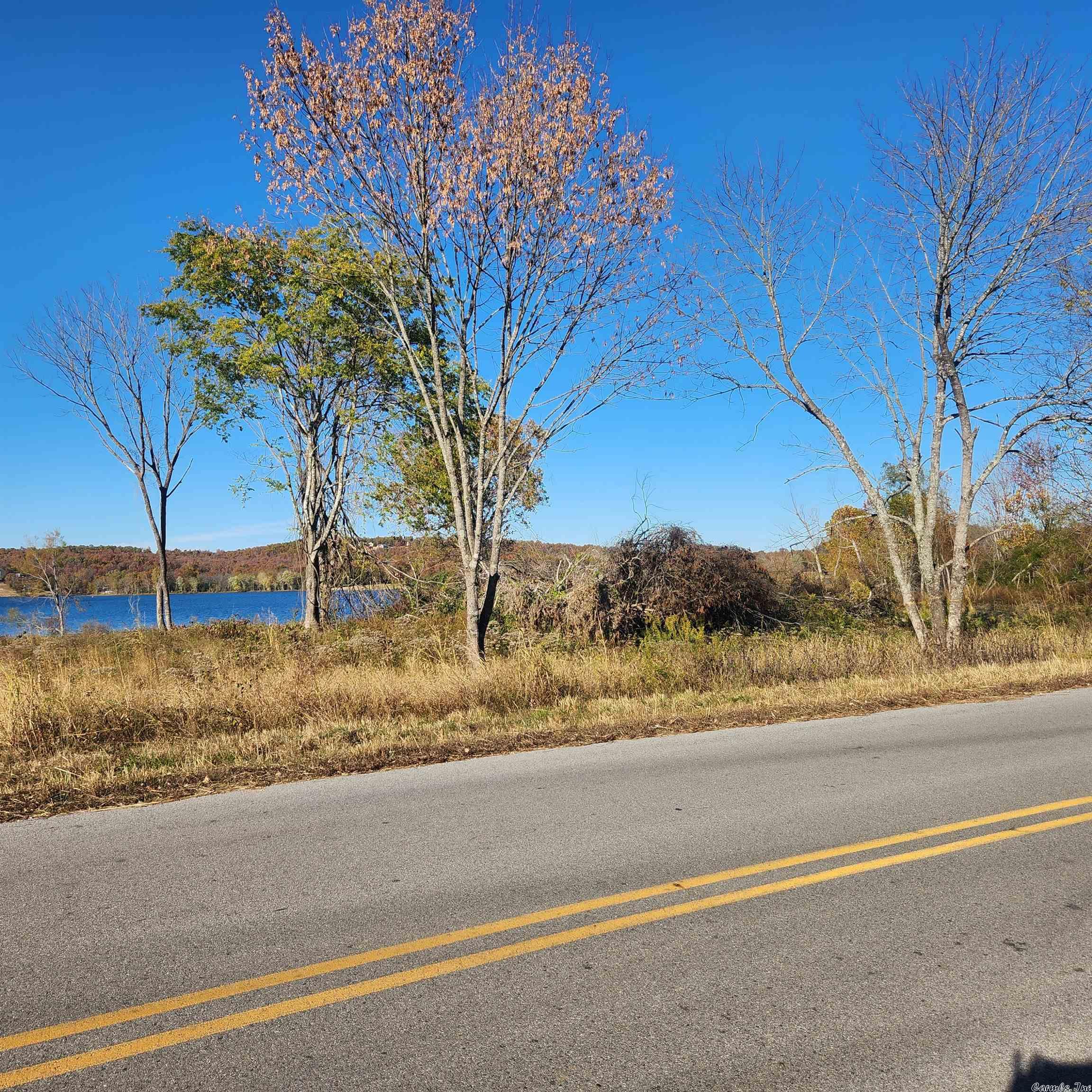 1361-1365  E. Tri Lakes  Horseshoe Bend, AR