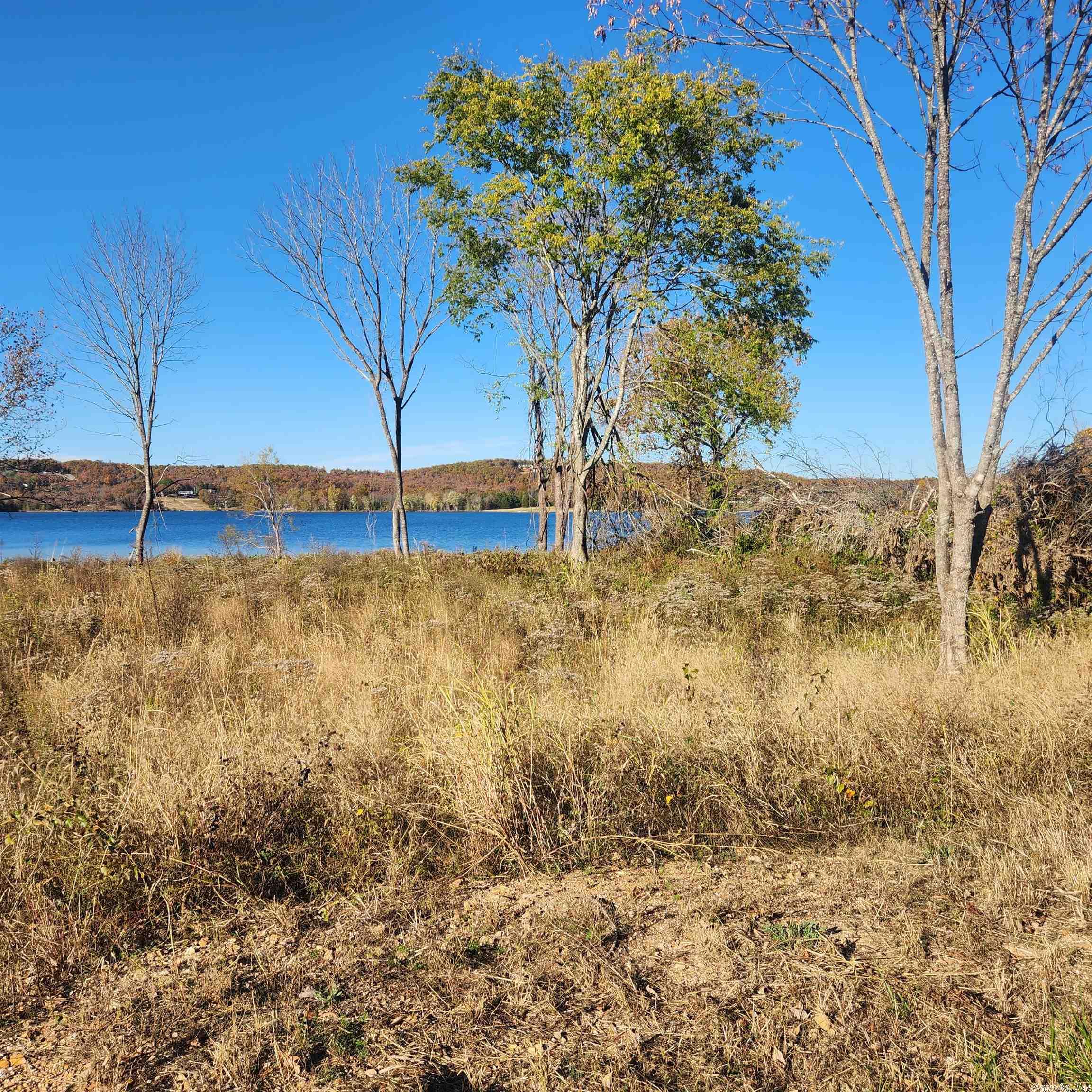 1361-1365  E. Tri Lakes  Horseshoe Bend, AR