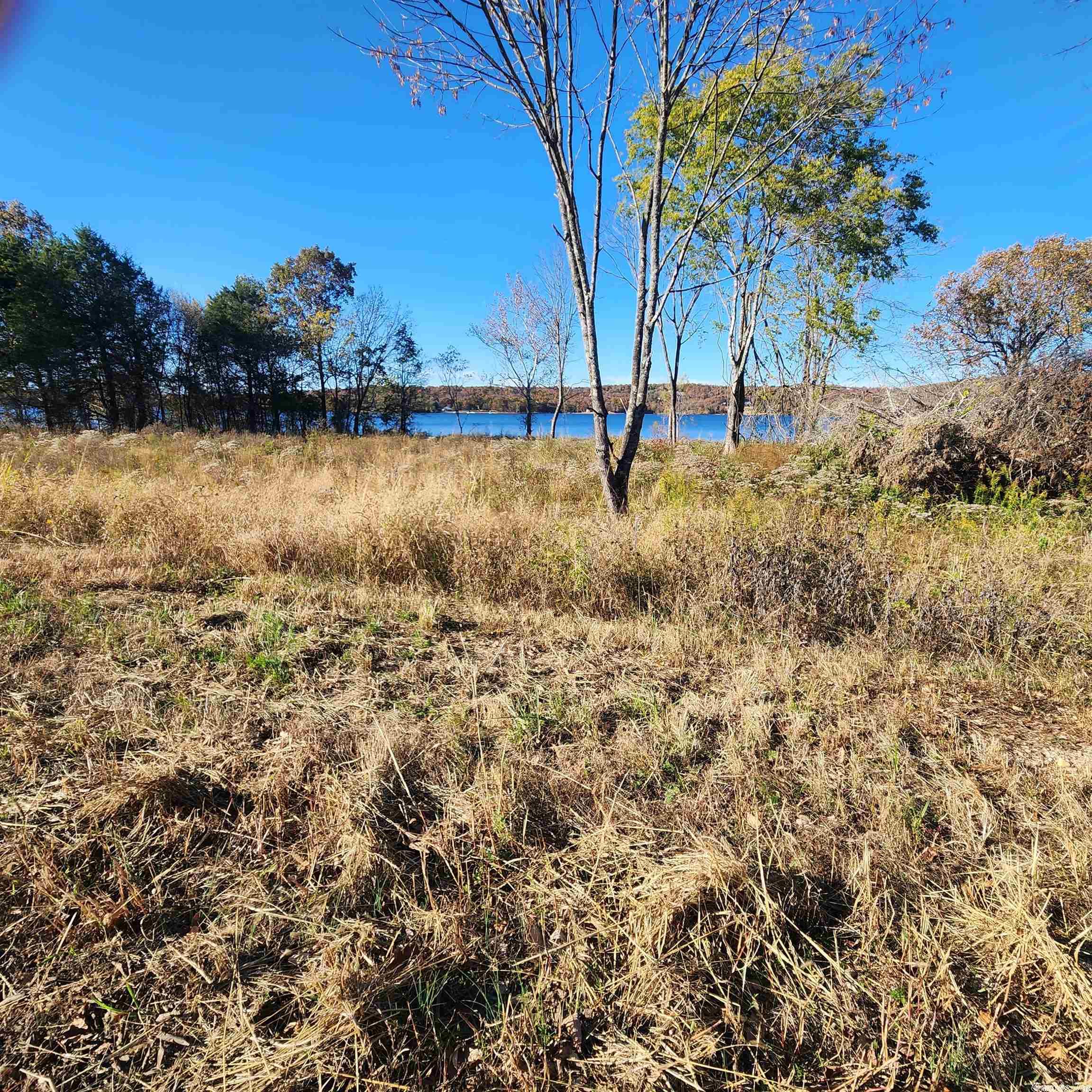 1361-1365  E. Tri Lakes  Horseshoe Bend, AR