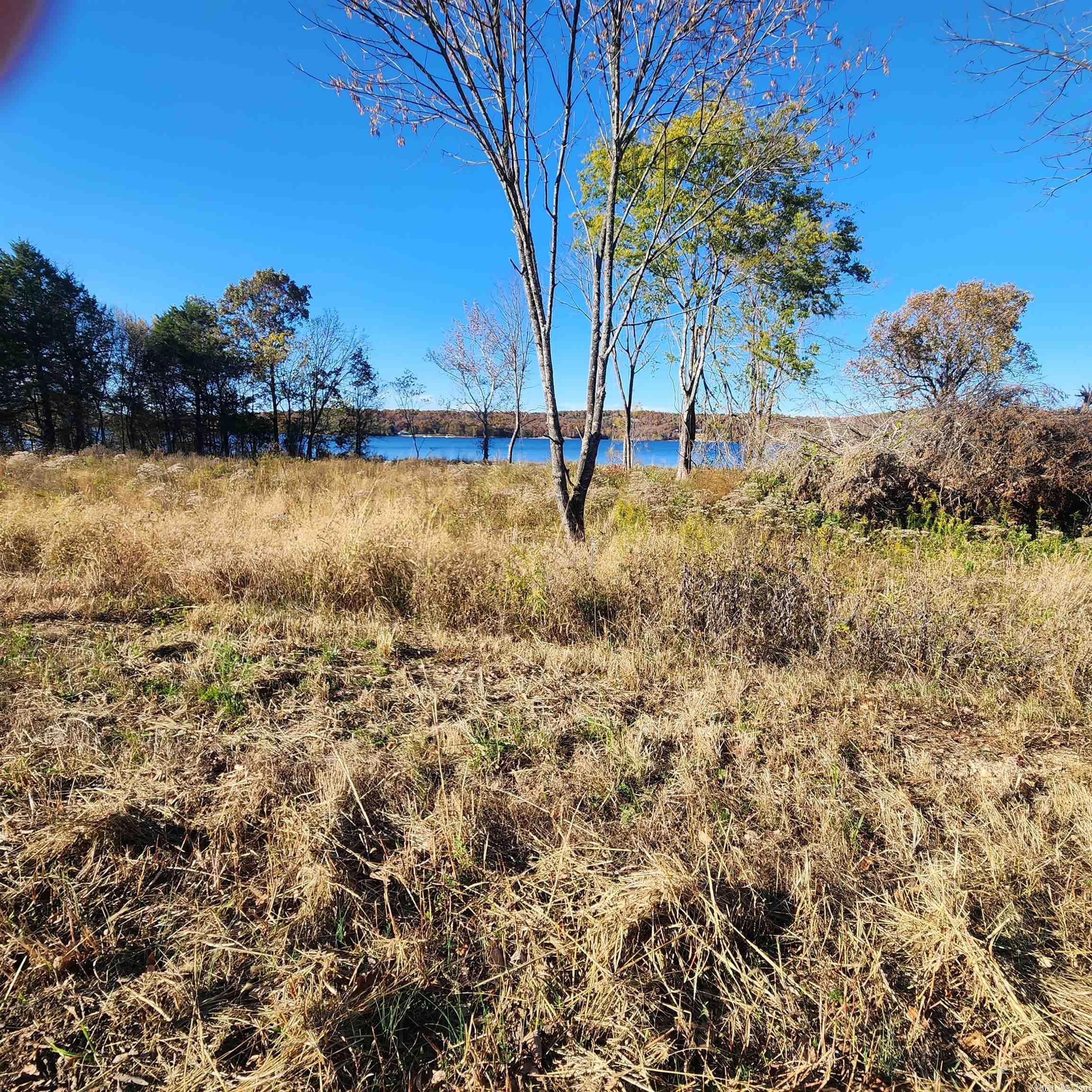 1361-1365  E. Tri Lakes  Horseshoe Bend, AR